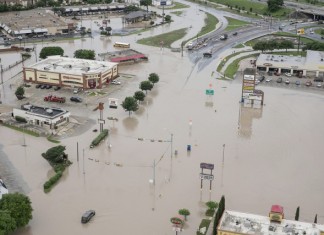 Inondations soudaines à la municipalité de San Marcos, TX