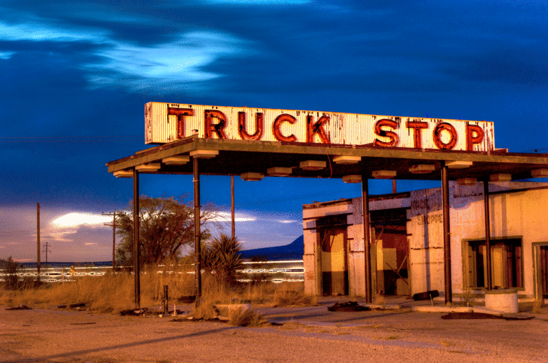 On recherche des  »Truck Stop » au Québec