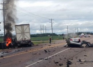 Un homme perd la vie sur la 17 en Ontario impliquant un camion et une voiture.