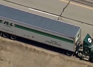 En vérifiant ses pneus, un camionneur est tué sur le Pensylvania Turnpike