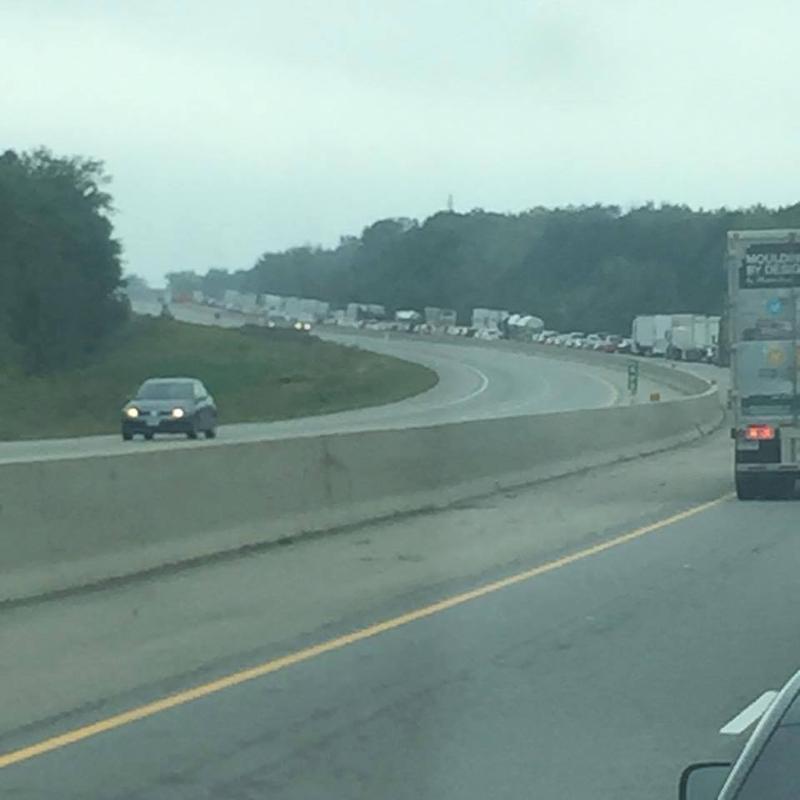 Un camionneur perd la vie lors d&rsquo;un accident sur la 401 (Brockville)