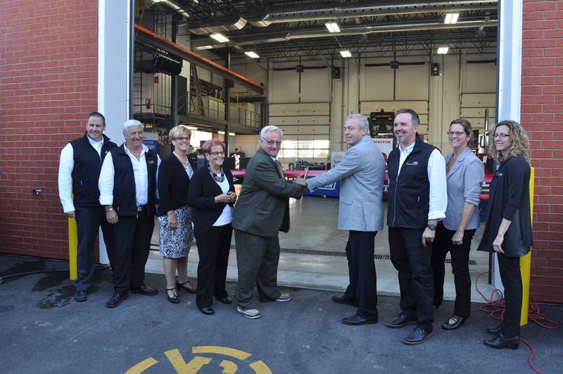 CAMIONS EXCELLENCE PETERBILT  INAUGURE SA SUCCURSALE DE DRUMMONDVILLE