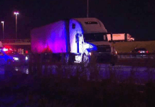 Un camionneur tiré à la jambe à Chicago.