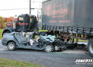 Collision entre un véhicule et un camion sur la 271