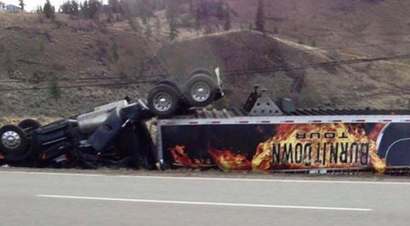 Le camion du chanteur country américain Jason Aldean se renverse au Canada dans un accident