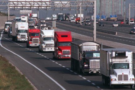 Diagnostic de main-d&rsquo;œuvre pour l&rsquo;industrie du transport routier : 21 000 nouveaux emplois à combler en 2016 et 2017