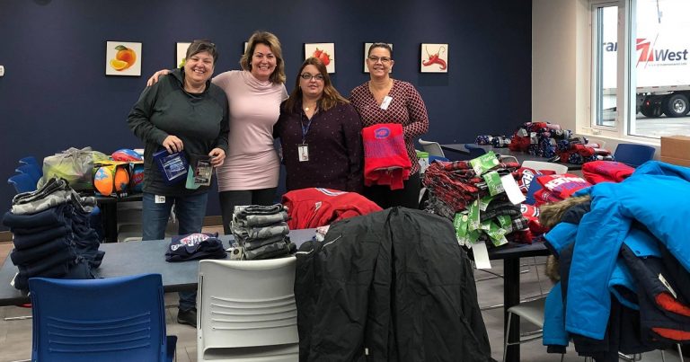 Trans-West fait vivre un noël magique aux enfants de la Fondation du Centre Jeunesse de Montréal