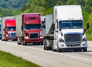 USA: Les camionneurs pourraient obtenir 25 000 $ en indemnité de risque COVID-19 dans le cadre d’une nouvelle proposition nomée «Fonds des héros»