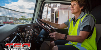 Les camionneuses ont-elles autant d’opportunité d’emploi dans le transport que les hommes?