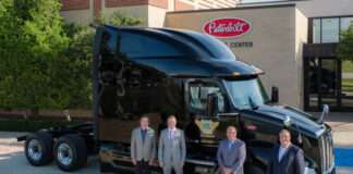 Le premier New Model 579 de Peterbilt est livré