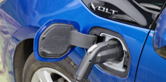 Véhicules électriques : Québec incite la population à prendre le virage