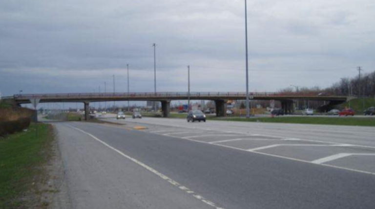 Vaudreuil-Dorion : ouverture devancée pour le pont d&rsquo;étagement du chemin des Chenaux au-dessus de l&rsquo;autoroute 40