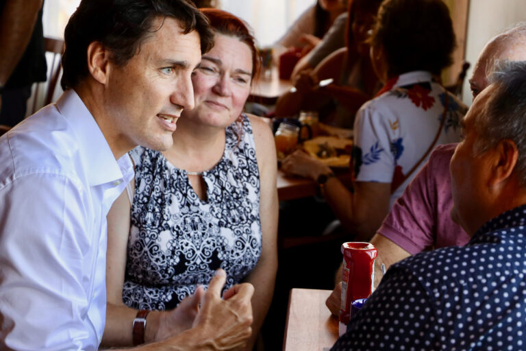 Les libéraux prolongeraient le Programme d’embauche pour la relance économique