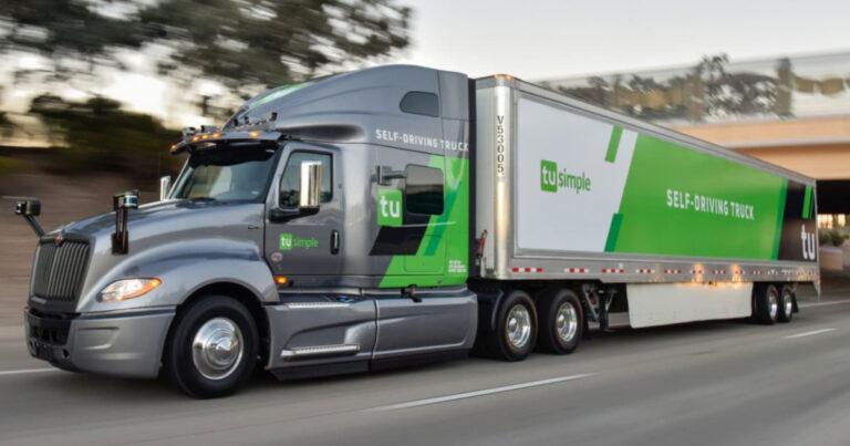 Grande première : un camion sans conducteur sur une route publique