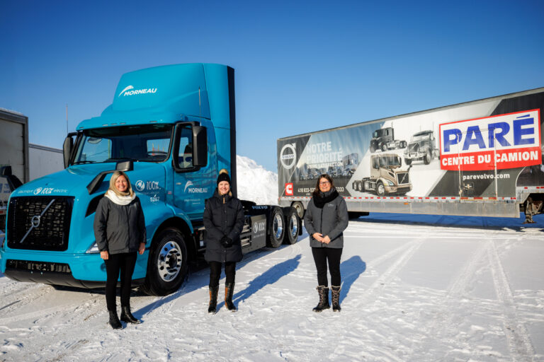 Le Groupe Morneau déploie le premier Volvo VNR Electric en configuration tandem au Canada