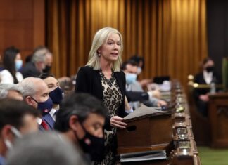 Les Conservateurs demandent la levée des blocus