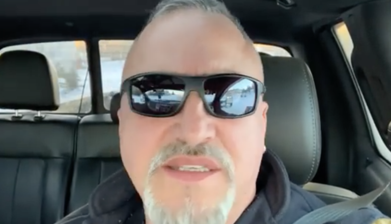 Bernard «Rambo» Gauthier est à préparer un convoi vers Québec