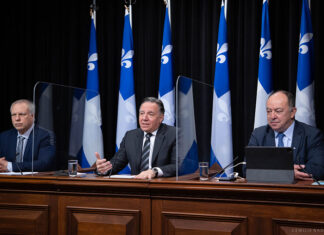 François Legault présente un plan de déconfinement
