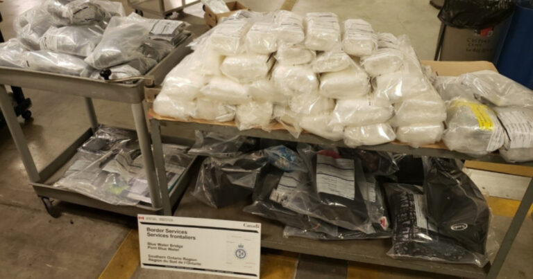 Un camionneur québécois arrêté avec 265 kg de drogue