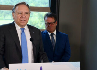 François Legault maintient la taxe sur l’essence