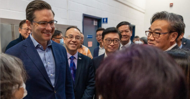 Loi sur les armes à feu : Pierre Poilievre défend les chasseurs sur TSQ