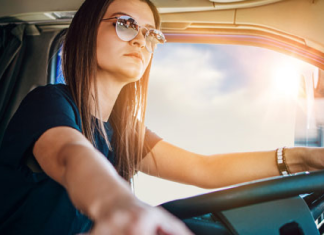 Le métier de chauffeur routier : un choix de carrière surprenant et passionnant pour les jeunes adultes! Photo : NACS