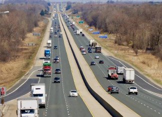 Subventions pour diriger les camions de l’A-401 vers la 407