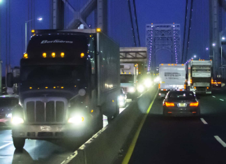 Refonte des itinéraires de camionnage à New York