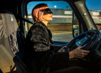 Conduite et ménopause : un défi d’envergure pour certaines camionneuses