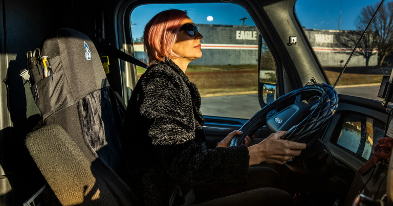 Conduite et ménopause : un défi d&rsquo;envergure pour certaines camionneuses