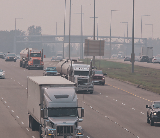 Économie et consommation sous tension : signe de récession pour le camionnage?