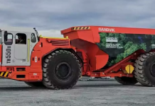 Un camion électrique dans les mines du Québec