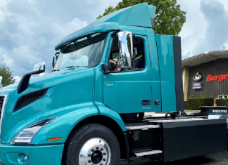 Rappel #2023552 des Volvo VNR et VNL