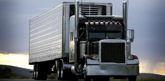 « Chauffeur Inc. » : que pensez-vous d’un comité d’enquête pour contrer le fléau? Les leaders du camionnage, dont Marc Cadieux, espèrent un comité d'enquête pour lutter contre le phénomène Chauffeur Inc et la sécurité routière.