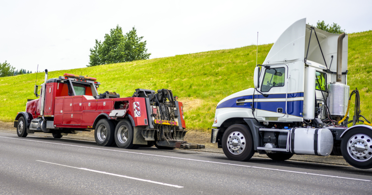 16 000$ pour le remorquage d&rsquo;un camion fourgon!