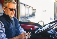 Les camionneurs confrontés à des forfaits mobiles onéreux au Canada