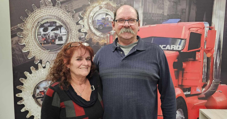 Hommage à Jacques Lafleur et Ginette Legault au 30e Super Party Camionneurs de Ferme-Neuve