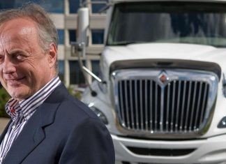 Action collective contre TFI International : les investisseurs se tournent vers la justice Action collective contre TFI International, et Alain Bédard (photo)