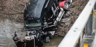 Un camionneur se retrouve le nez à l’eau à St-Mathieu