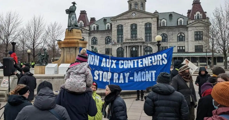 Débat entre l&rsquo;impact du camionnage à Montréal et l&rsquo;environnement