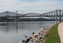 Fermeture du pont de Québec : Les livreurs et camionneurs sont épuisés!