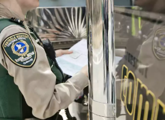 Au-delà de l’uniforme : Contrôle Routier Québec