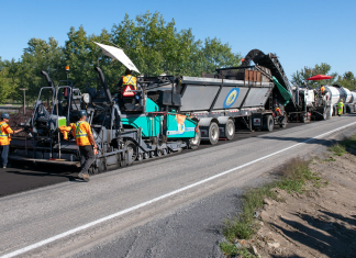 Bitume Québec réagit au budget 2024-2025 du gouvernement du Québec Le recyclage à froid demeure l’une des techniques de pavage qui gagne en popularité. (Groupe CNW/Bitume Québec)
