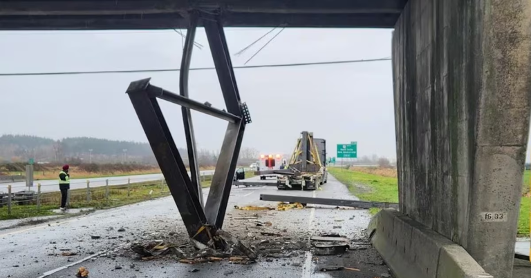 Amendes jusqu&rsquo;à 100,000$ pour les camionneurs en infraction en Colombie-Britannique