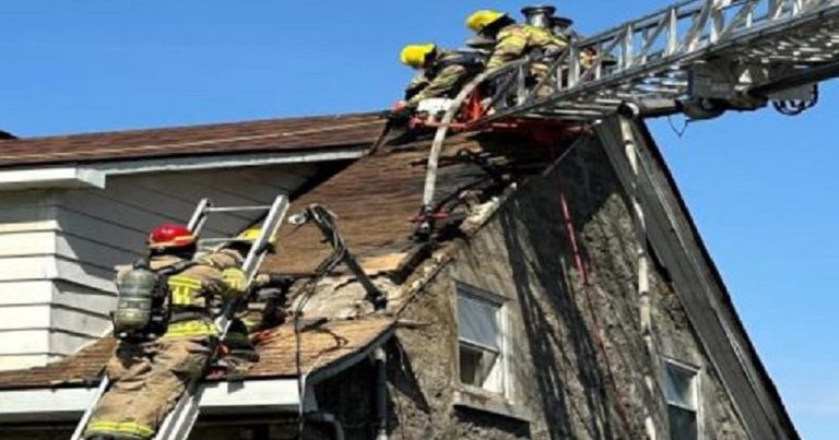 Un camion à benne provoque un incendie à Duvernay
