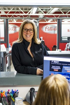 Martine Linteau (Photo : Excellence Peterbilt)