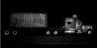 Le top 5 des pires cauchemars des camionneurs et camionneuses Accident sur l'autoroute 40 : Suicide par camion, générant des troubles de SSPT chez les Camionneurs.