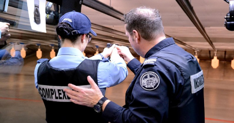 Forces de l&rsquo;ordre : mieux équipées et soutenues pour prévenir le &lsquo;depolicing&rsquo;?