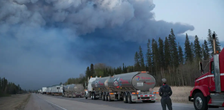 Feux de forêt 2024 : Évacuations au Canada, risque accru au Québec
