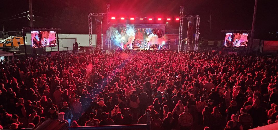 Une foule enflammée, des shows adorés du public!